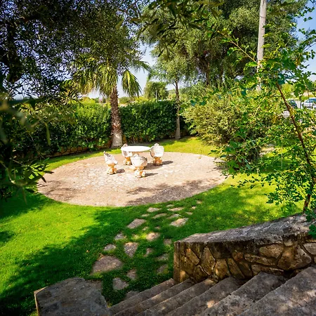 Citta Bianca Country Ξενοδοχείο 4*